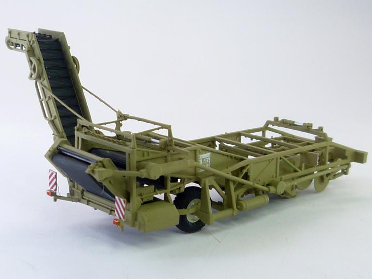 Preview: Kartoffelrodelader Fortschritt E682 siena Arbeitsstellung 1/32